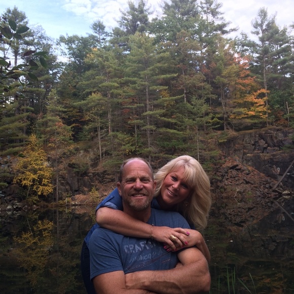 Meet your Posher, Lisa - Picture 2 of 6